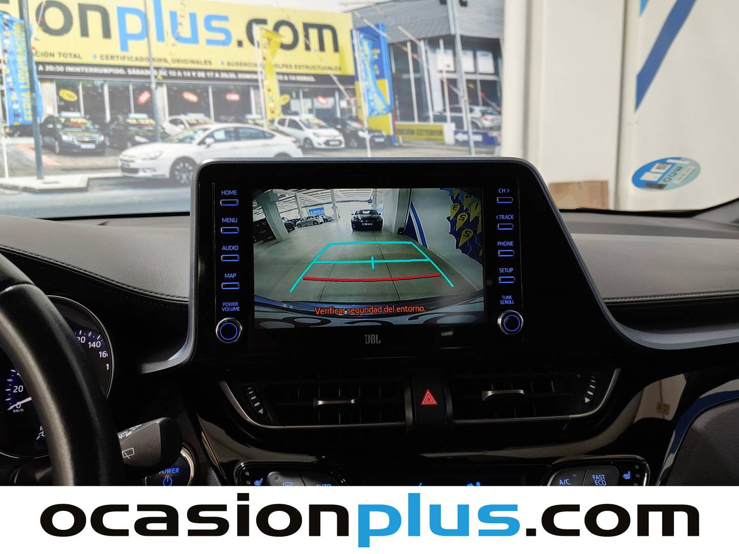 Extras y acabados del Toyota C-HR Toyota C-HR 180H Advance (184 CV)