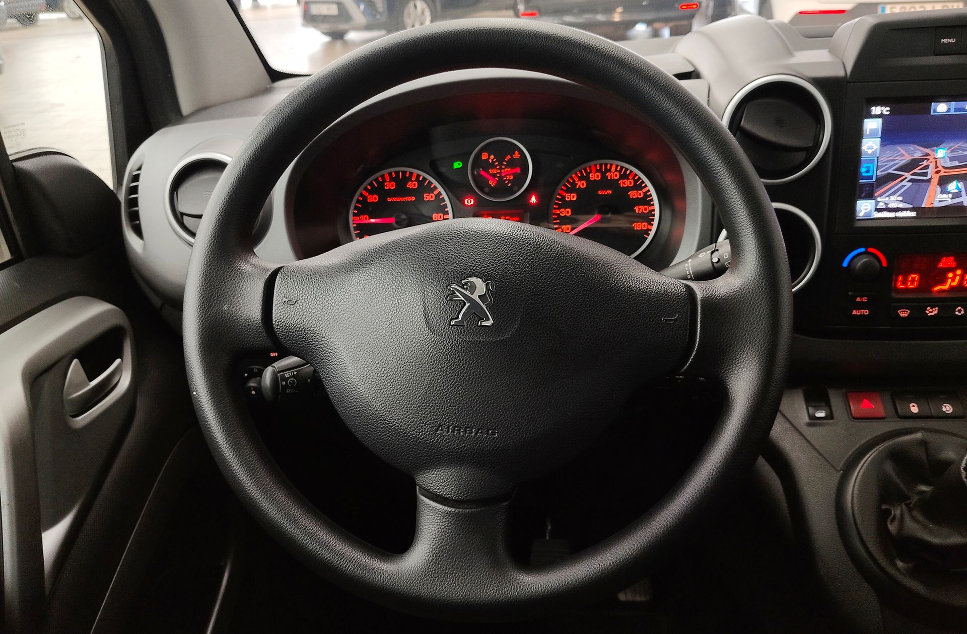 Peugeot Partner Tepee Combi 1.2 PureTech Adventure Edition - foto 20