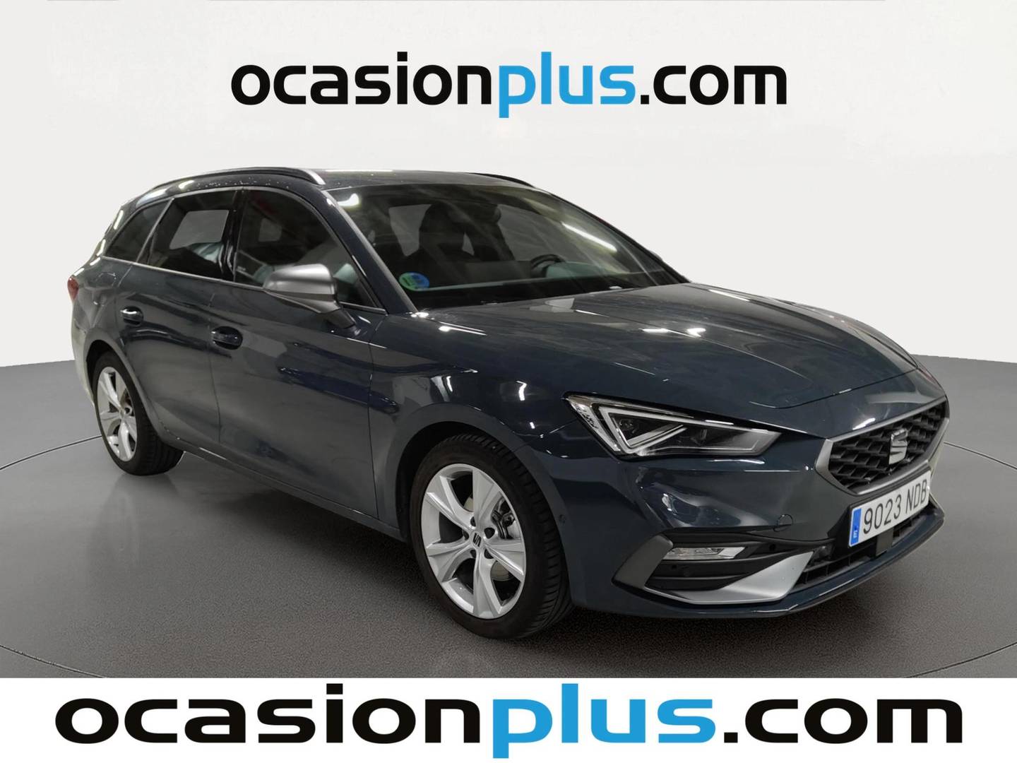 Foto delantera Seat León Seat León ST 1.5 eTSI S&S FR Special Edition DSG (150 CV) izquierda