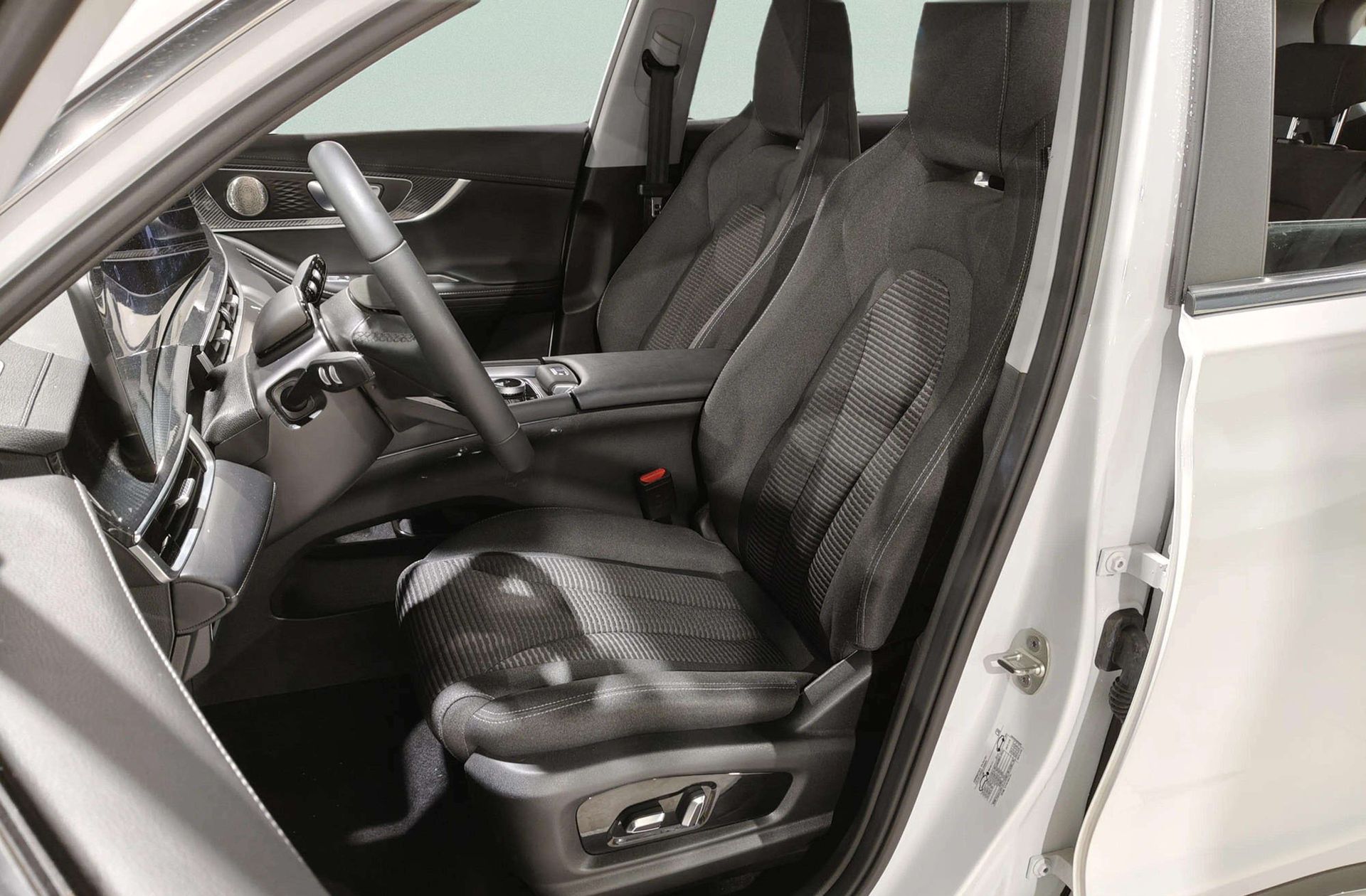 Ebro s700 1.6 T-GDi Comfort DCT - foto 10