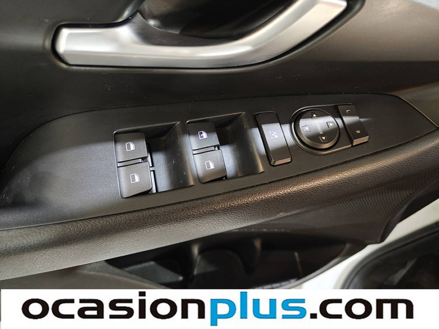 Foto Hyundai i30 Hyundai i30 1.4 MPI Essence (100 CV)