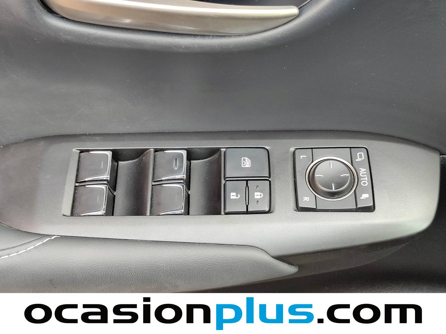 Foto Lexus NX Lexus NX 300h Premium 2WD (197 CV)