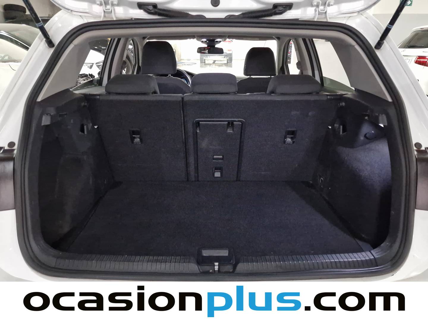 Fotos maletero Volkswagen Golf Volkswagen Golf Life 1.0 eTSI (110 CV) DSG