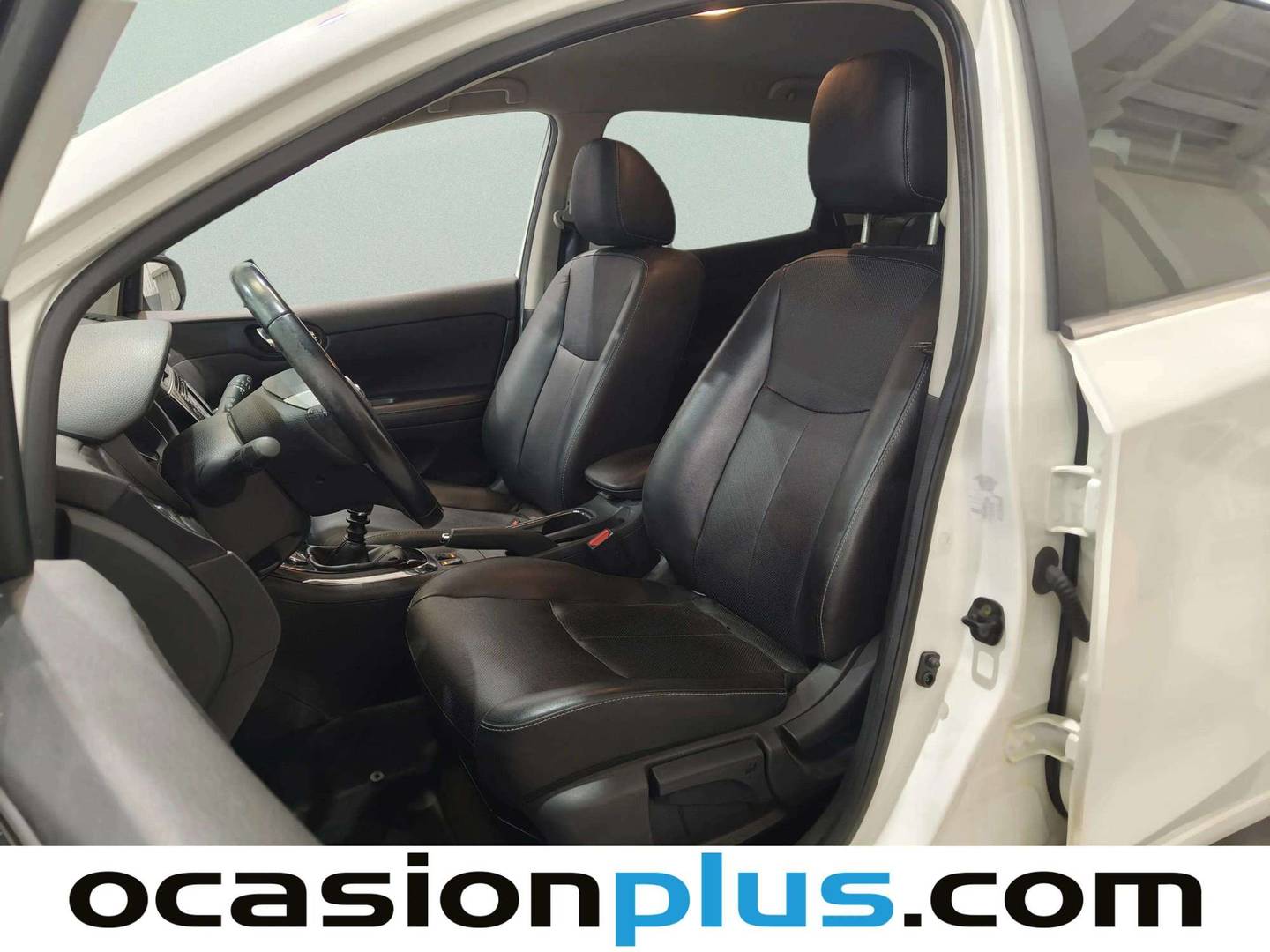 Foto asientos delanteros Nissan PULSAR Nissan Pulsar dCi 110 Tekna (110 CV)