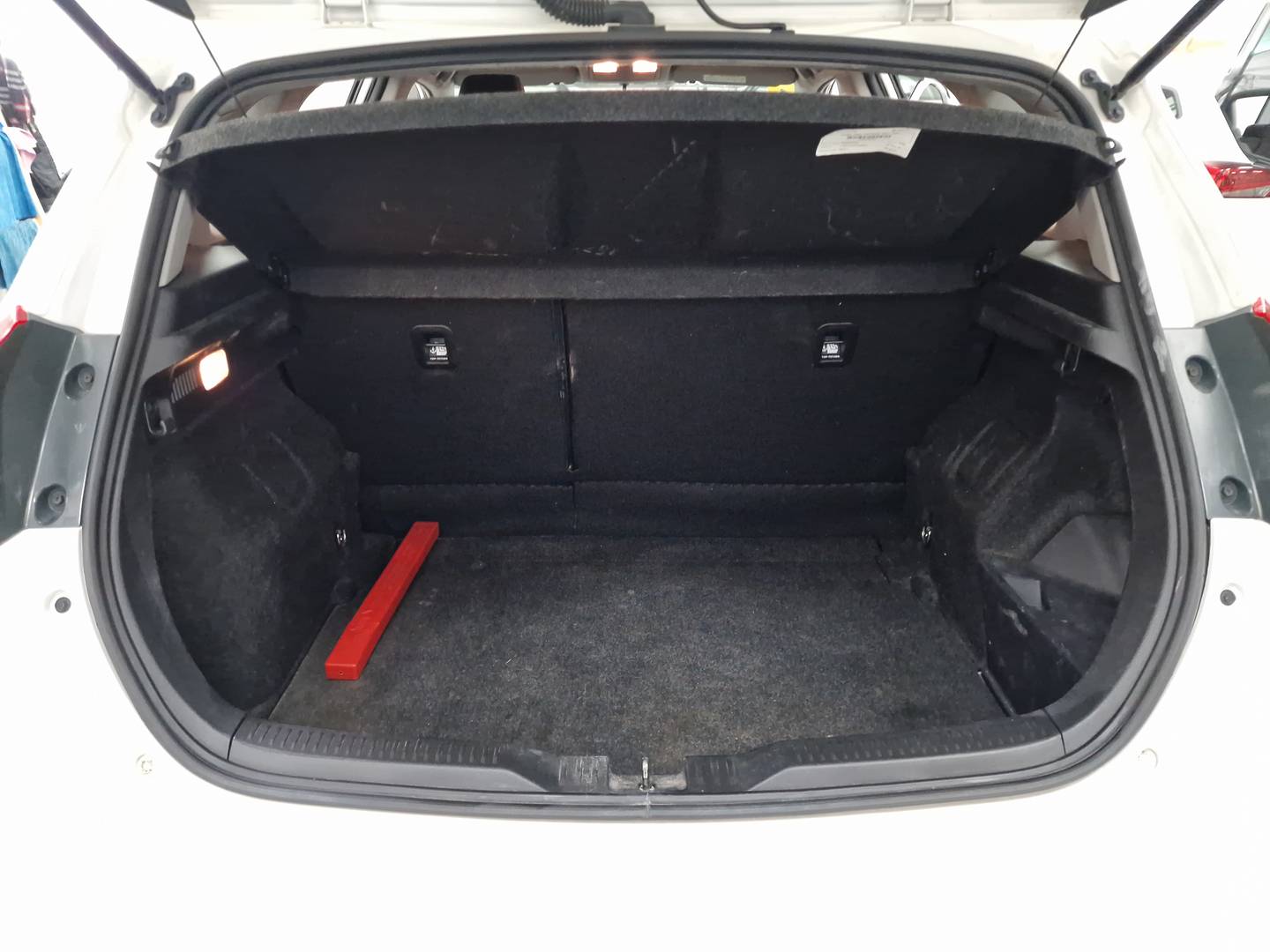 Foto Toyota Auris Toyota Auris 140H Hybrid Active (136 CV)