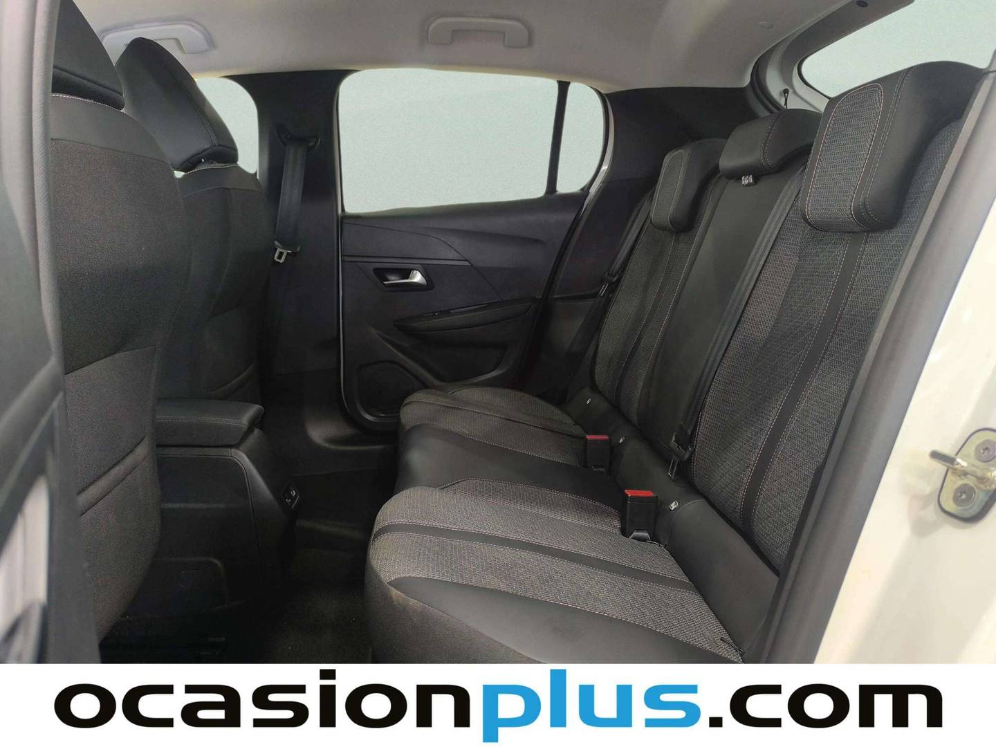 Foto Peugeot 208 Peugeot 208 Allure Hybrid eDCS6 (100 CV)