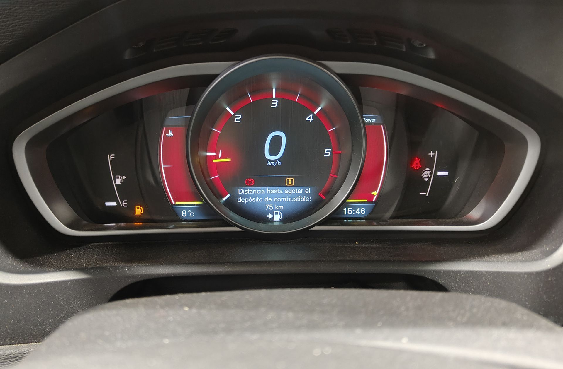 Volvo V40 D2 Kinetic - foto 19