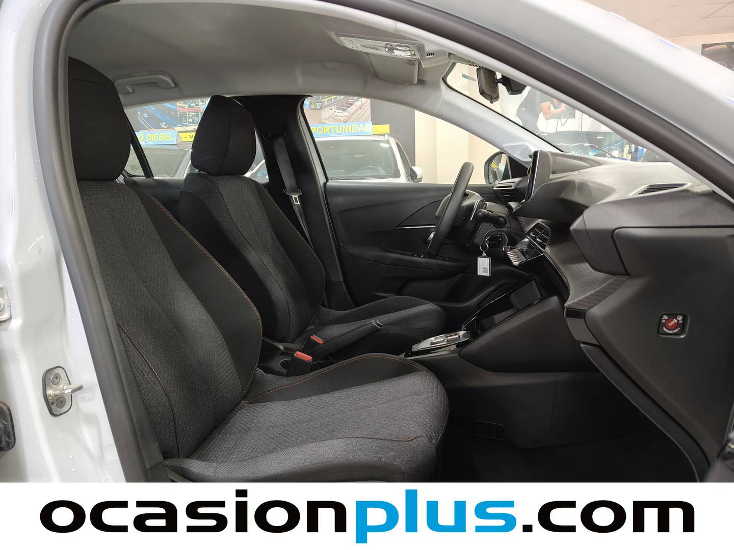 Peugeot 208 Peugeot 208 Style Hybrid 110 eDCS6 (110 CV) 2025