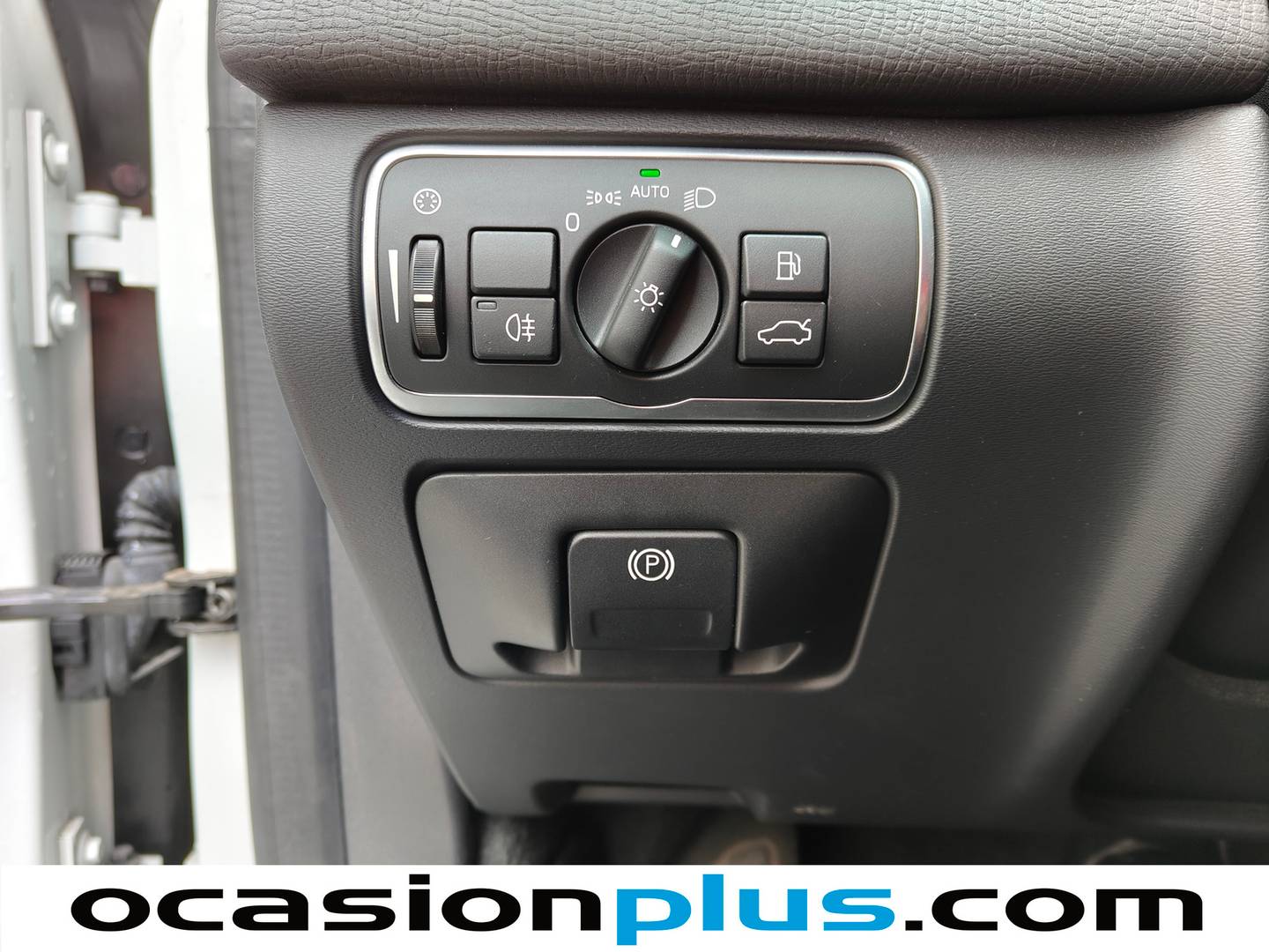 Foto Volvo XC60 Volvo XC60 D4 Momentum Auto (190 CV)