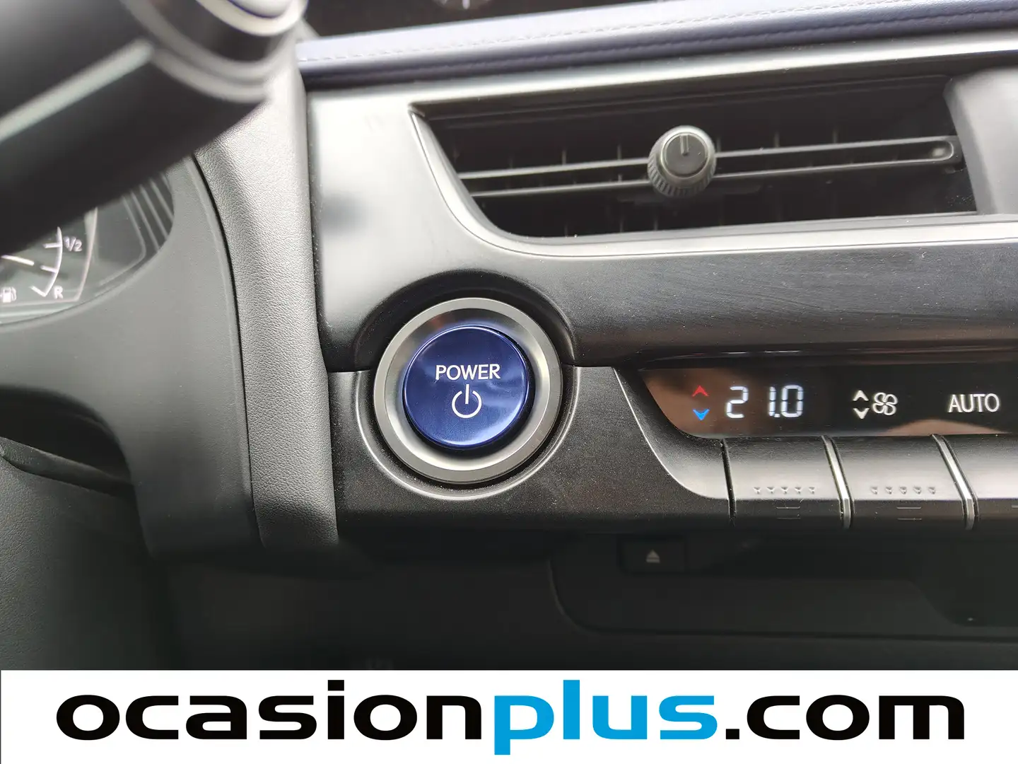 Foto Lexus UX Lexus UX 250h Luxury (184 CV)