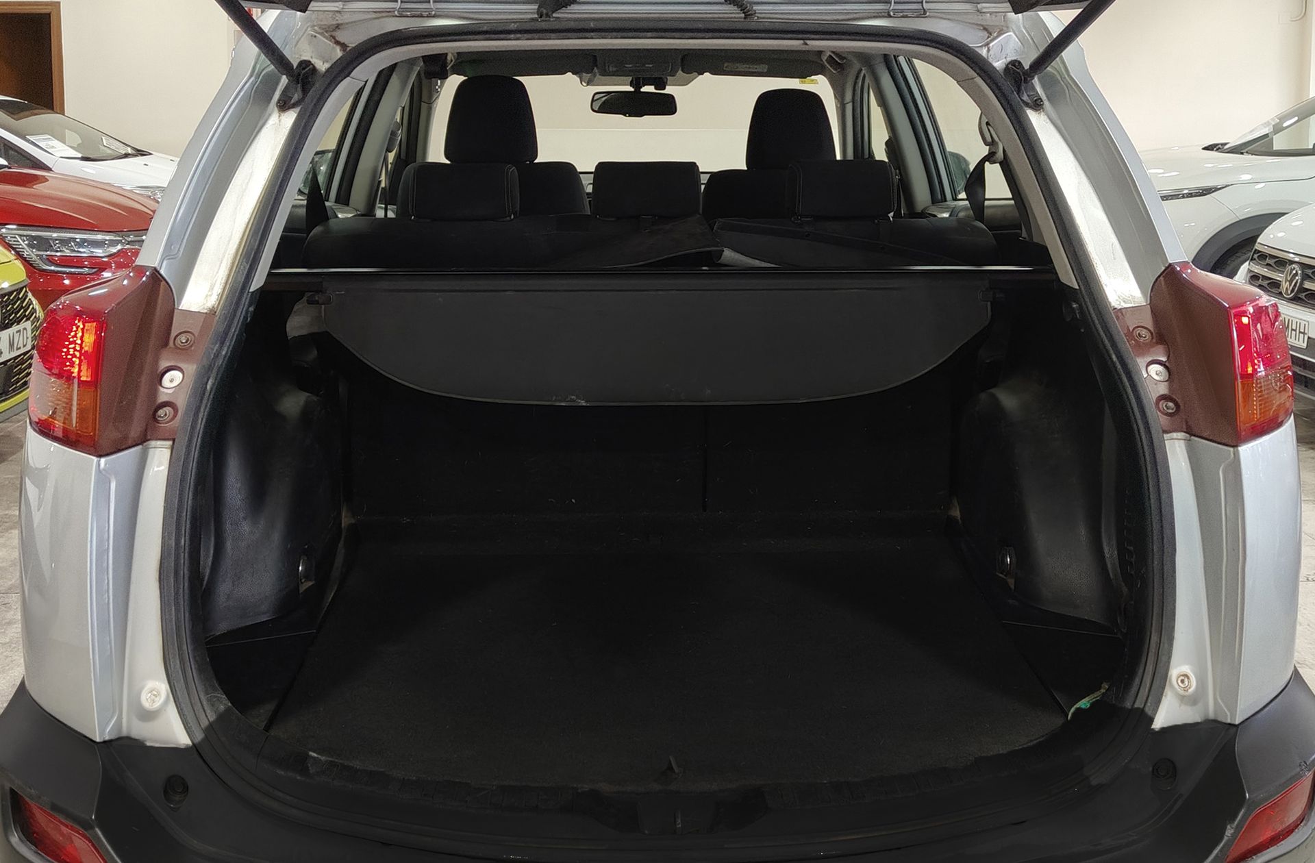 Toyota RAV4 120D Advance 4x2 - foto 13
