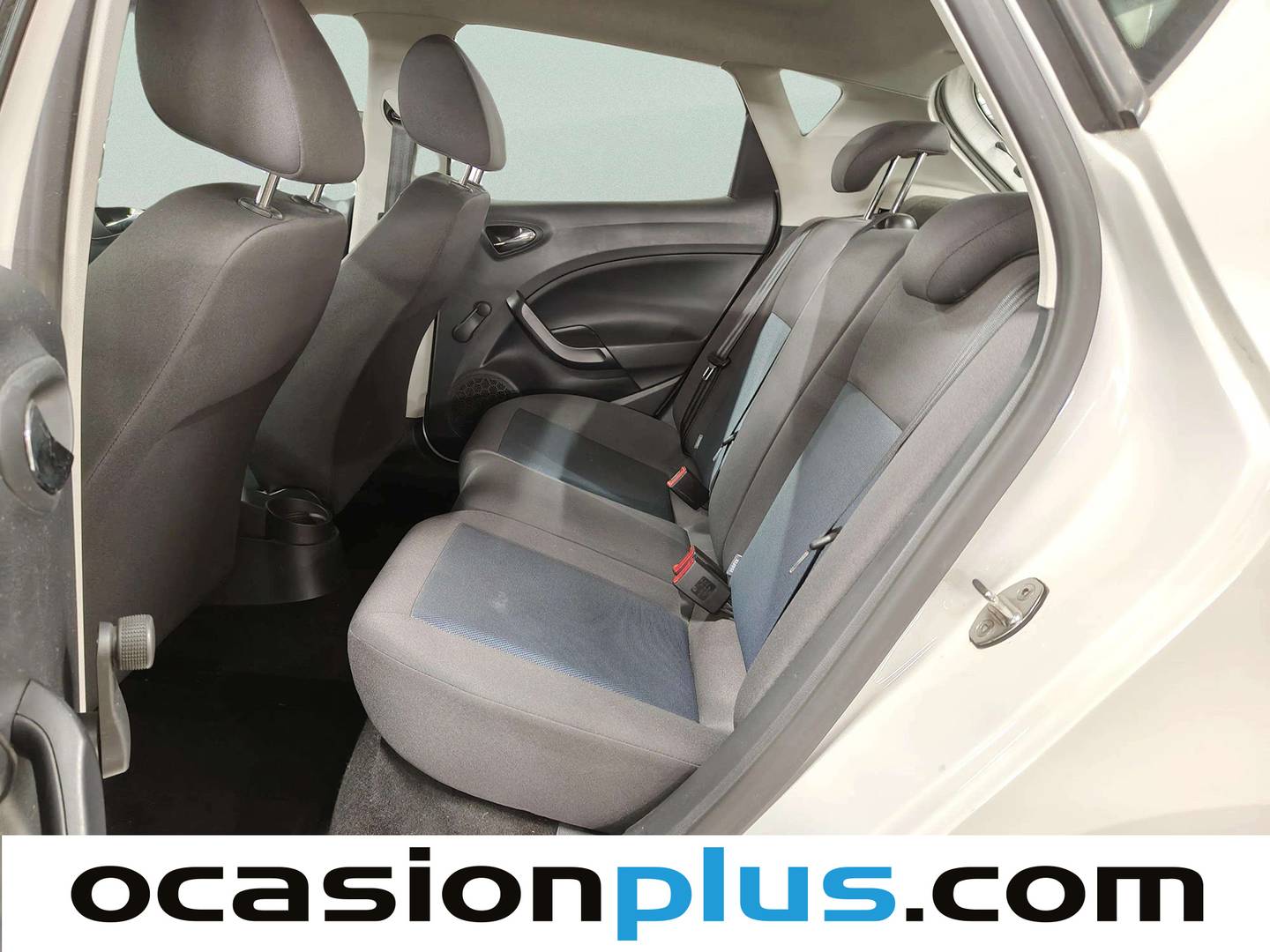 Foto asientos traseros Seat Ibiza Seat Ibiza 1.6 TDI Reference ITech 30 Aniversario (90 CV)