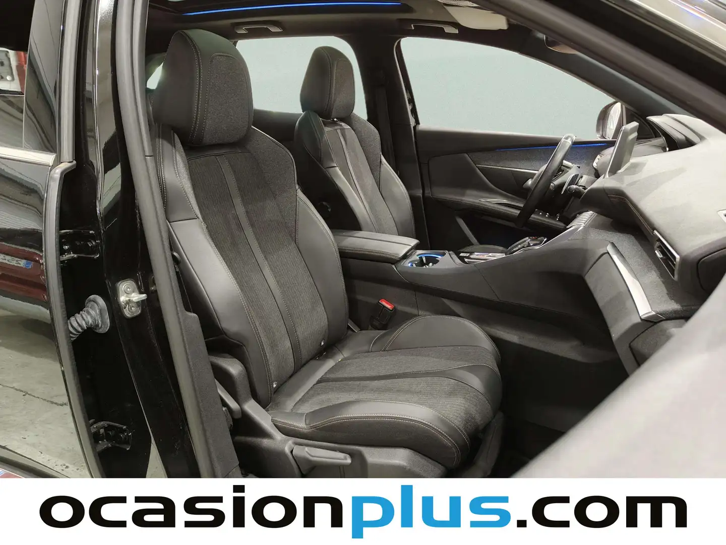 Foto Peugeot 3008 Peugeot 3008 BlueHDI 130 S&S GT Line EAT8 (130 CV)