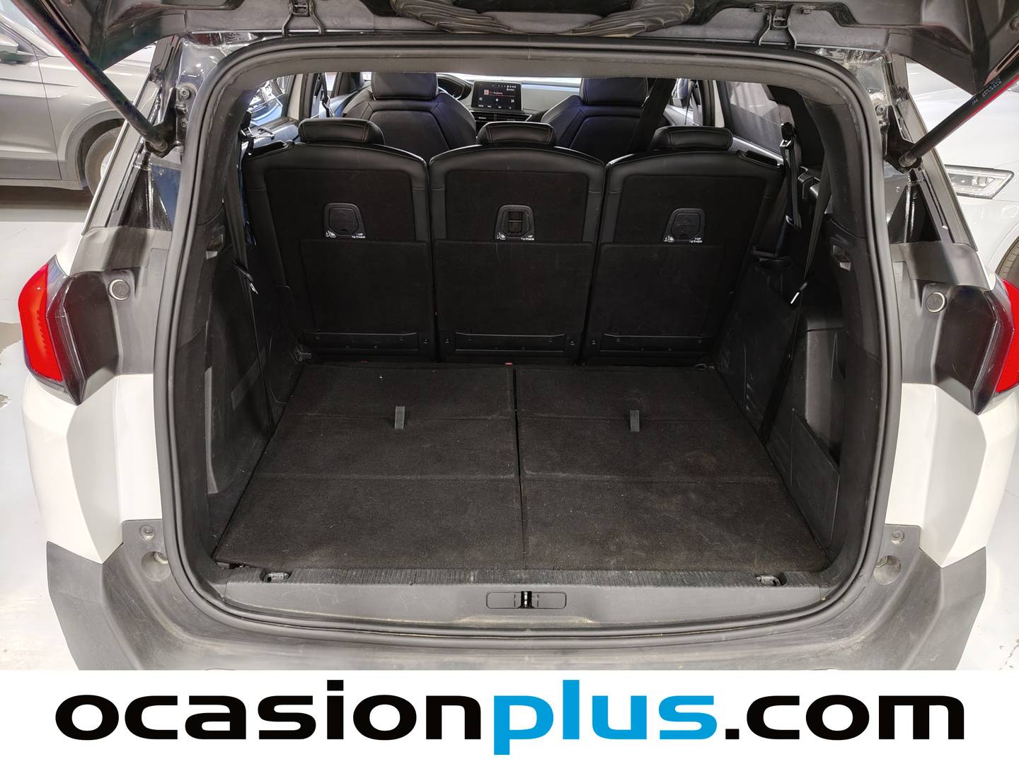 Fotos maletero Peugeot 5008 Peugeot 5008 BlueHDI 130 S&S GT Line EAT8 (130 CV)