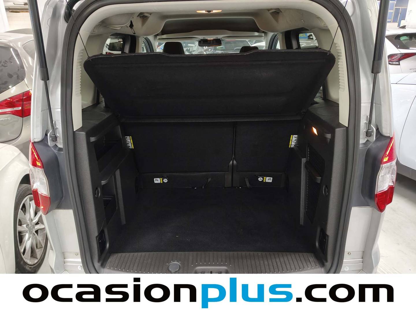 Foto Ford Tourneo Courier Ford Tourneo Courier 1.0 EcoBoost Titanium (100 CV)