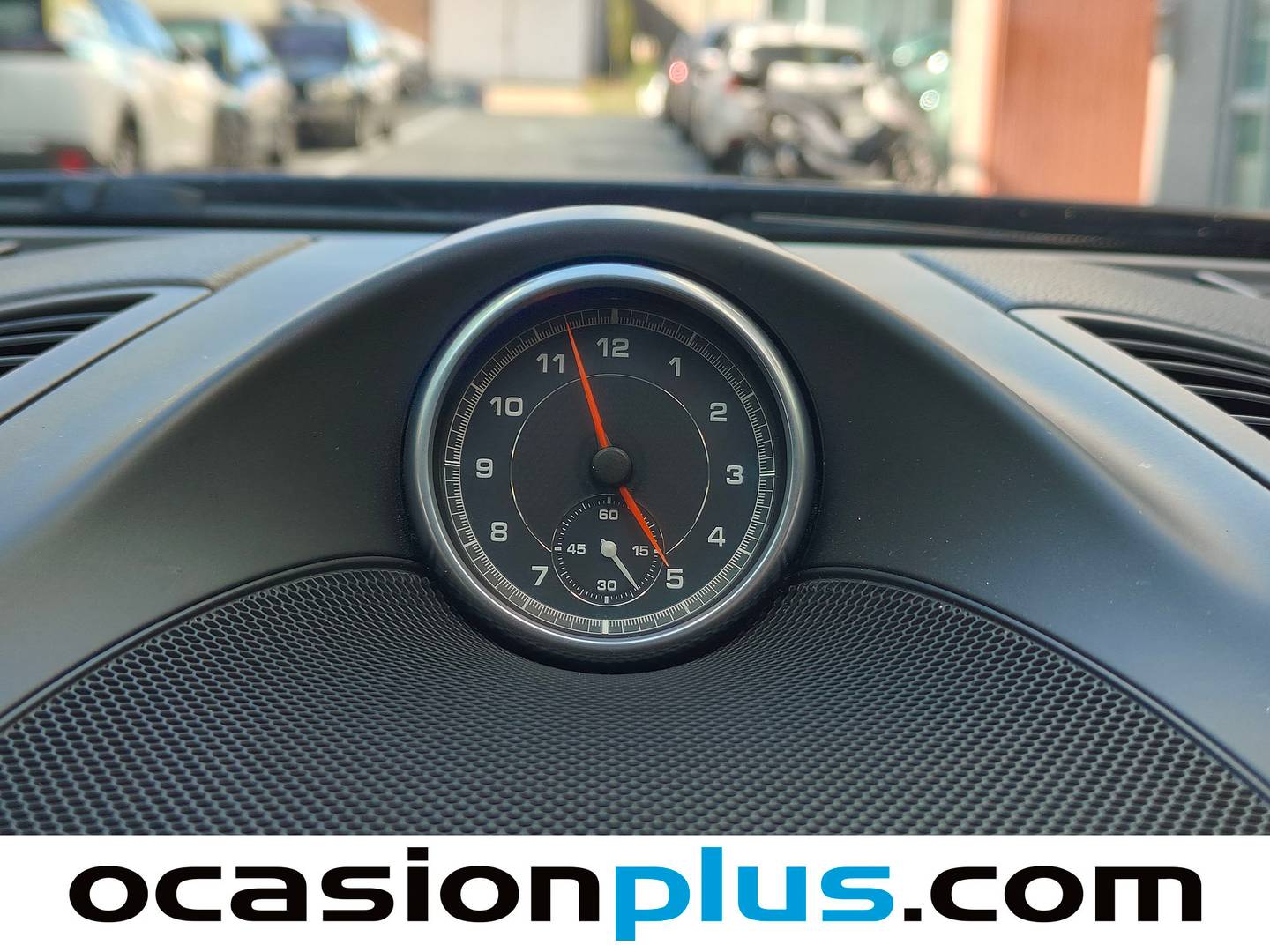 Equipamiento del Porsche Cayenne Porsche Cayenne Diesel Platinum Edition Tiptronic (262 CV)