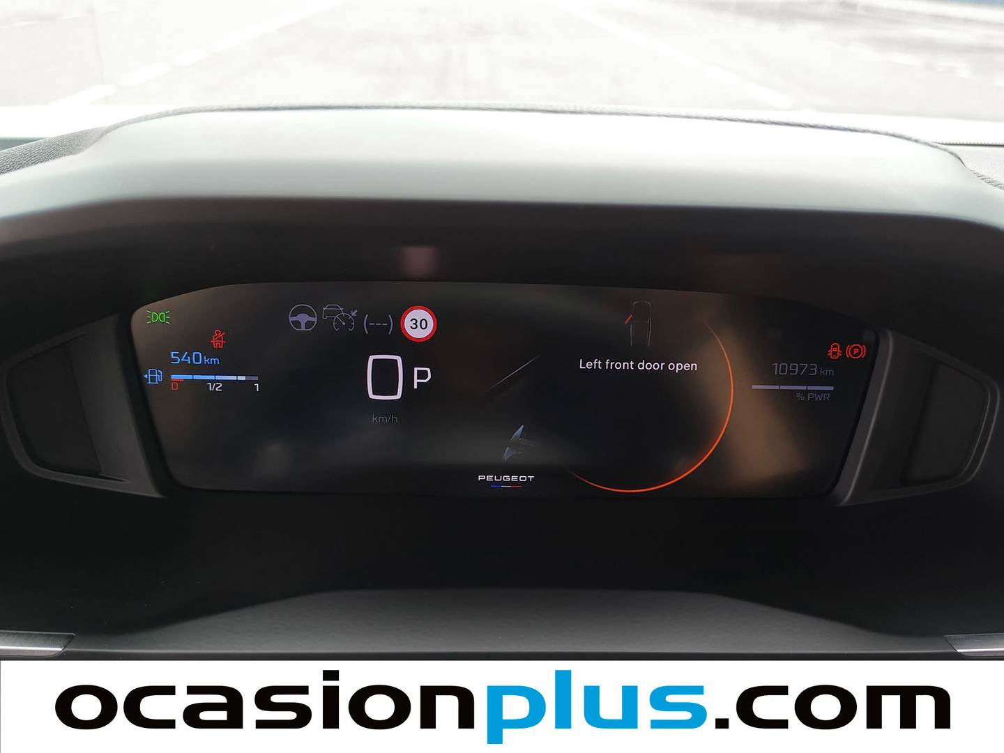 Foto Peugeot 2008 Peugeot 2008 Allure Hybrid eDCS6 (136 CV)