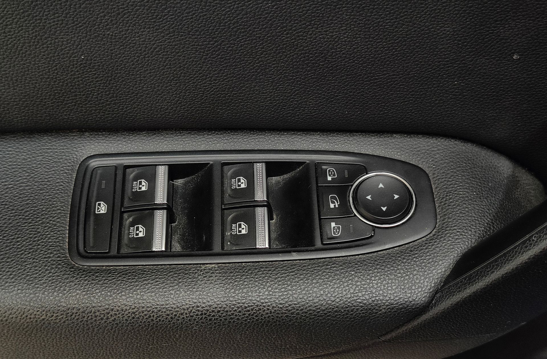Renault Captur Zen TCe Micro Híbrido EDC GPF - foto 19