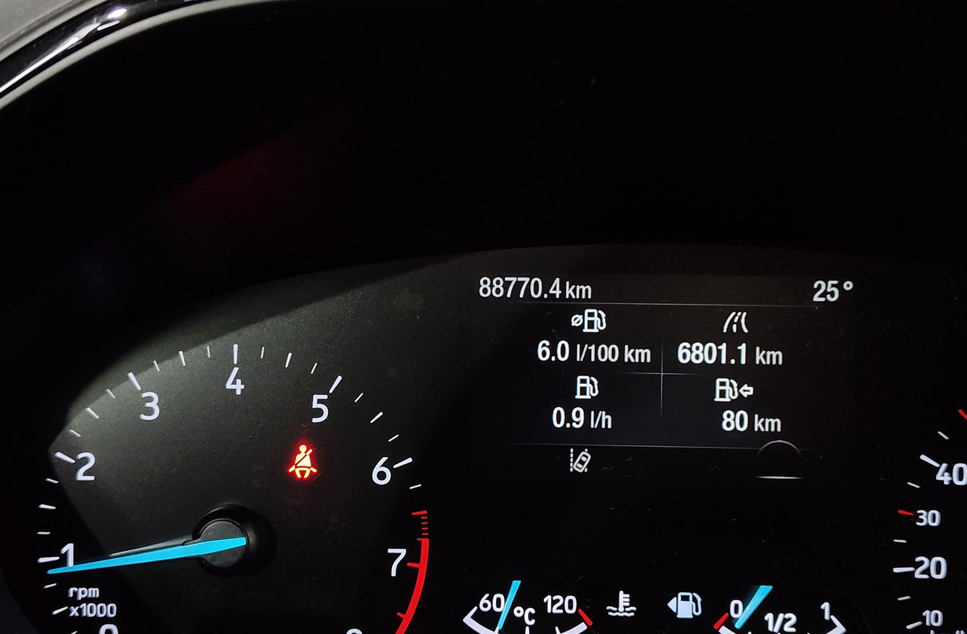 Ford Focus 1.0 EcoBoost ST-Line X - foto 12