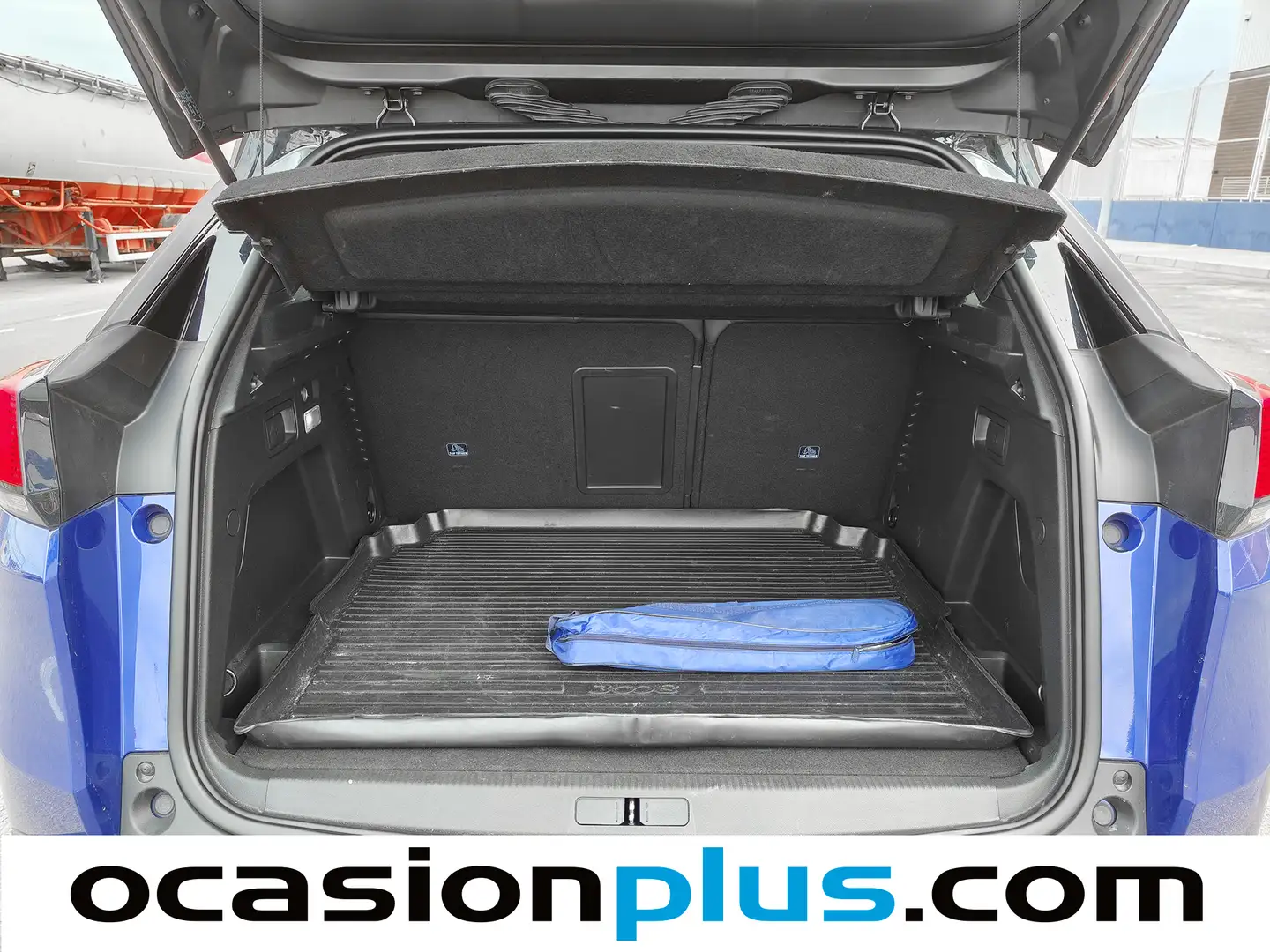 Foto Peugeot 3008 Peugeot 3008 PureTech 130 S&S GT Line (130 CV)