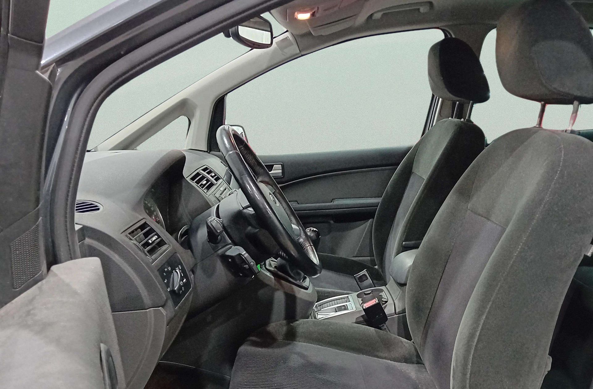 Ford Focus C-Max 2.0 TDCi Ghia - foto 8