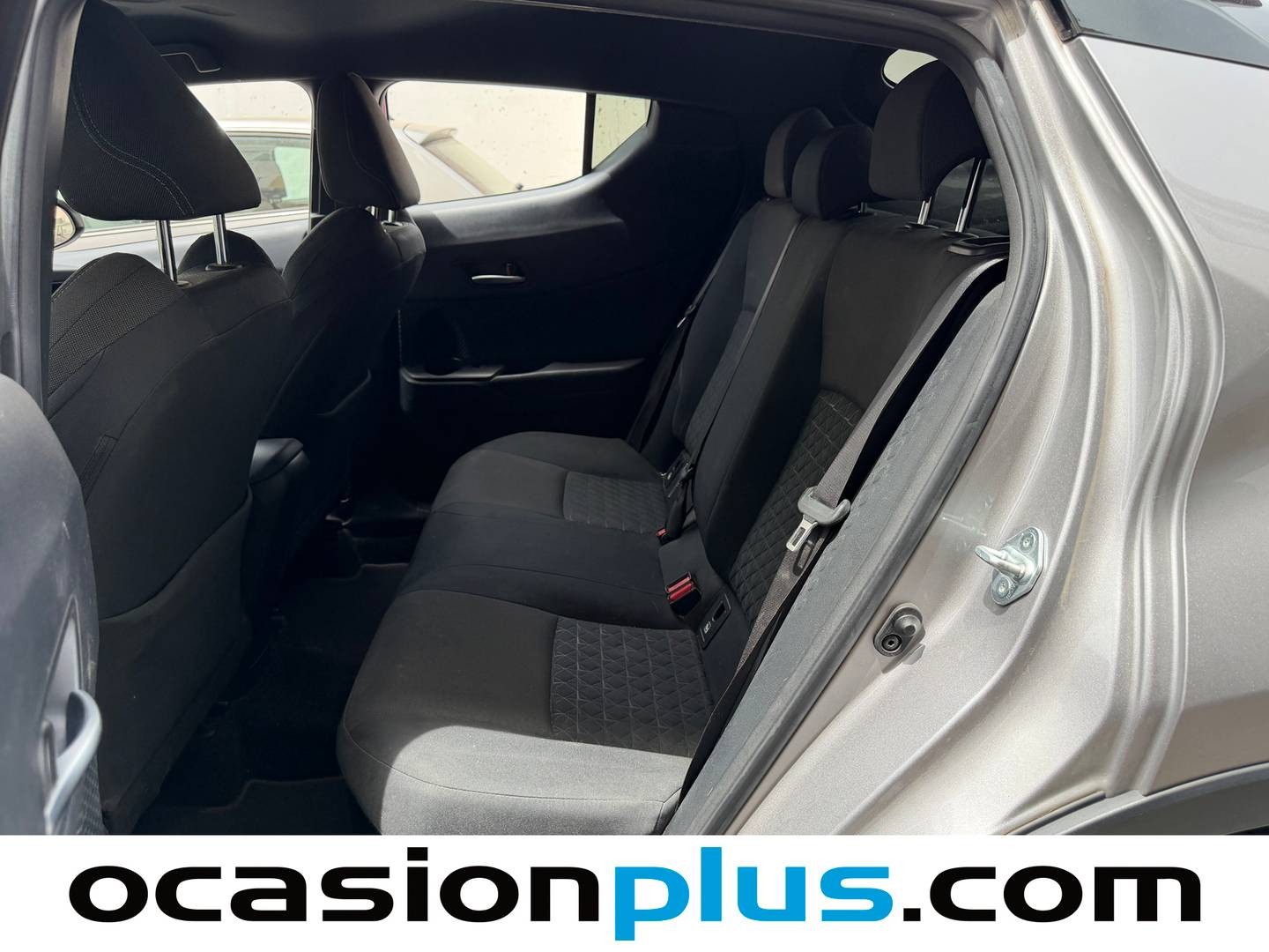 Foto asientos traseros Toyota C-HR Toyota C-HR 1.8 125H Advance (122 CV)