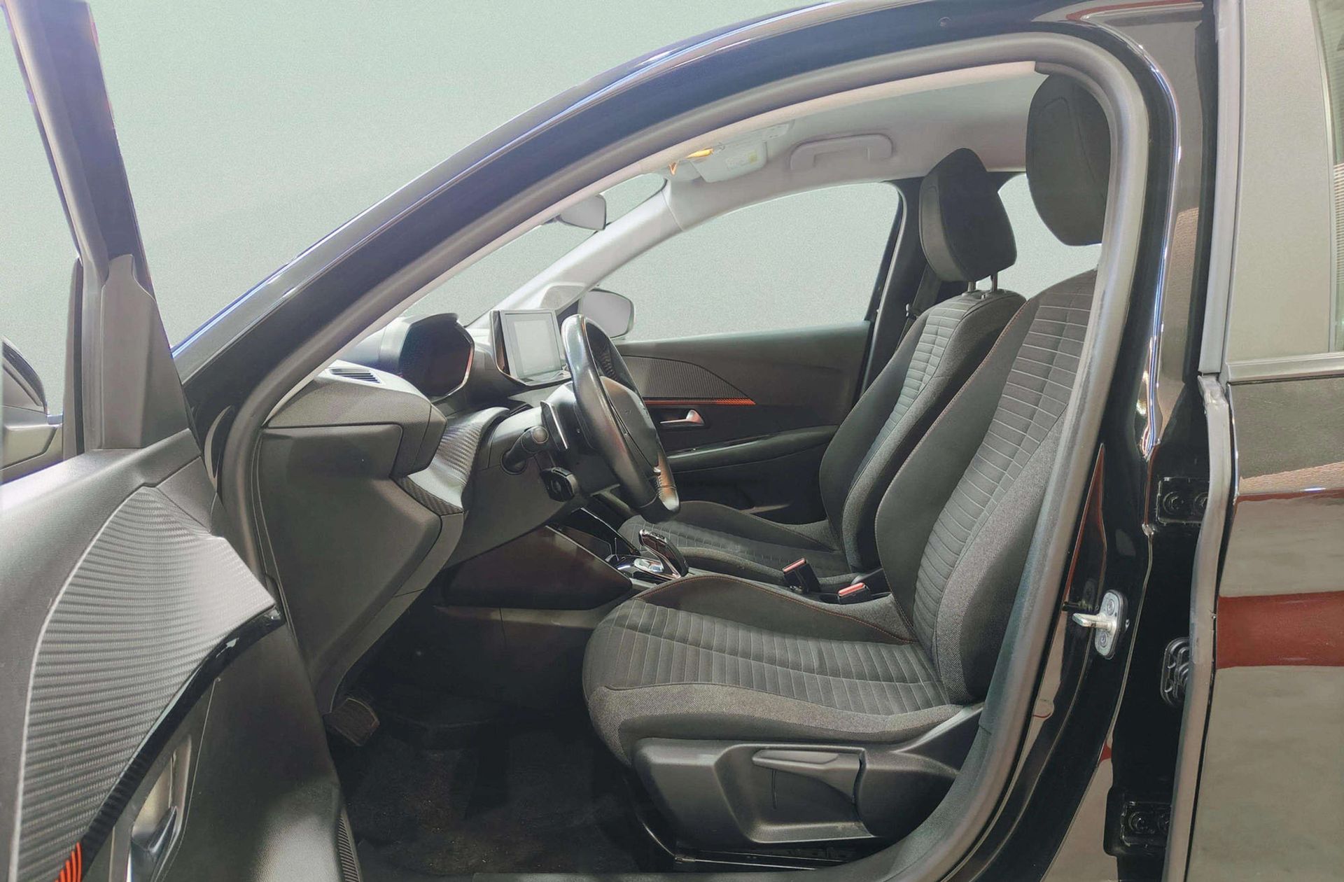 Peugeot 208 PureTech 100 Active Pack EAT8 - foto 10