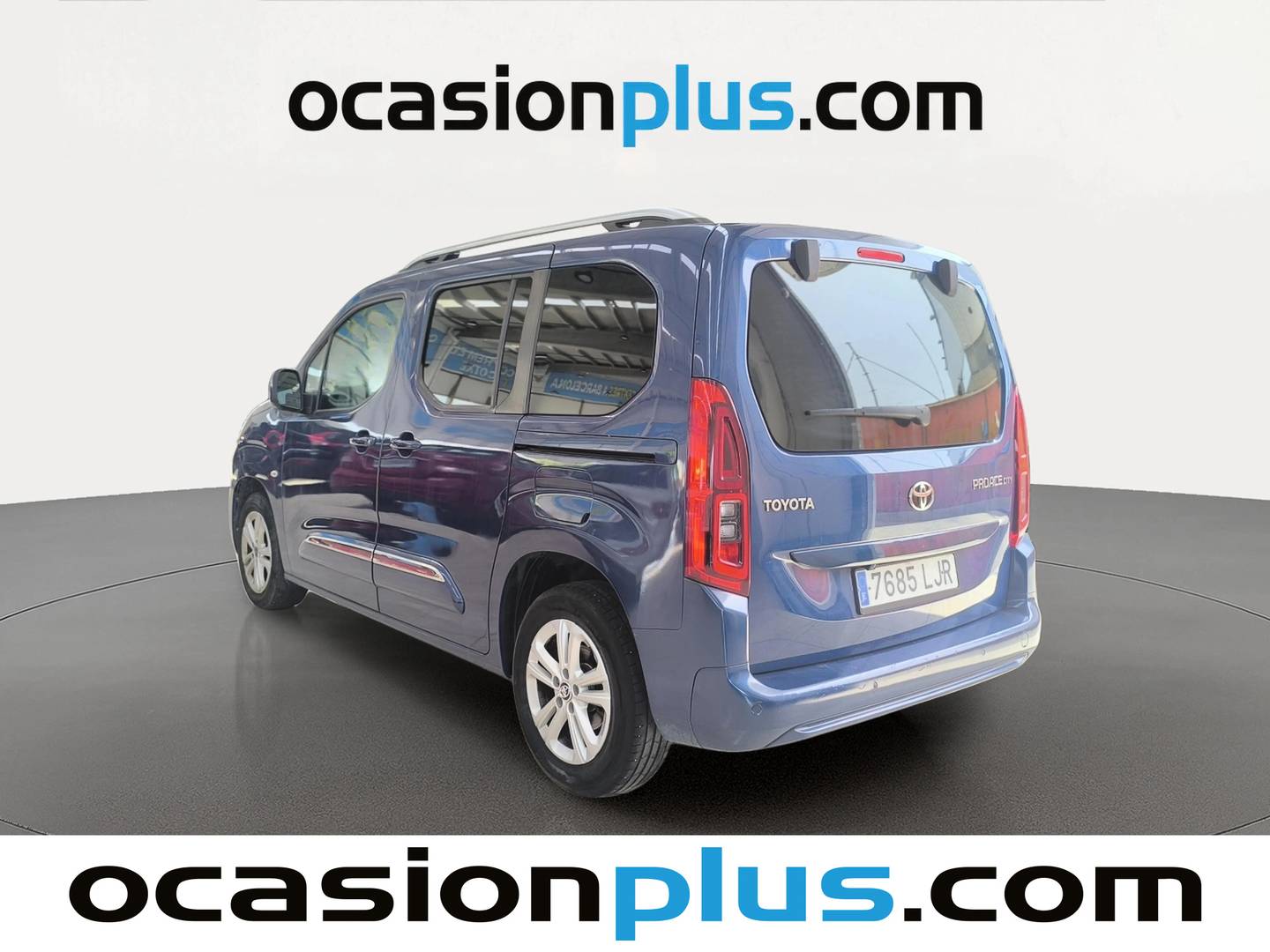 Foto trasera Toyota Proace City Verso Toyota Proace City Verso 1.5D Family Active L1 Auto (131 CV) izquierda
