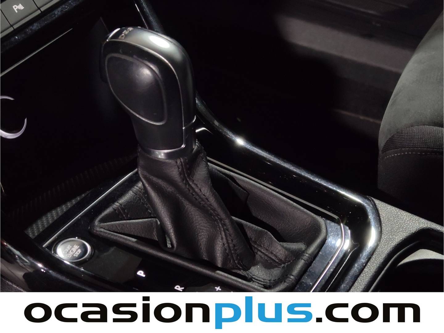 Foto Volkswagen Touran Volkswagen Touran Sport 2.0 TDI BMT  (150 CV) DSG