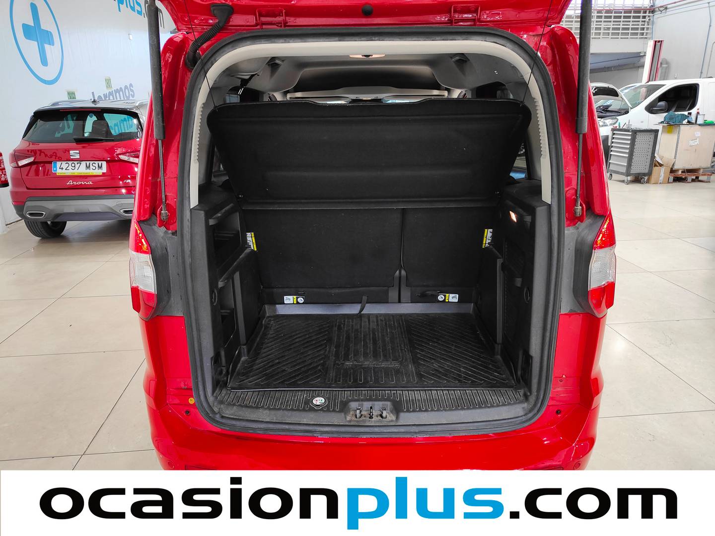 Foto asientos traseros Ford Tourneo Courier Ford Tourneo Courier 1.5 TDCi Titanium (100 CV)