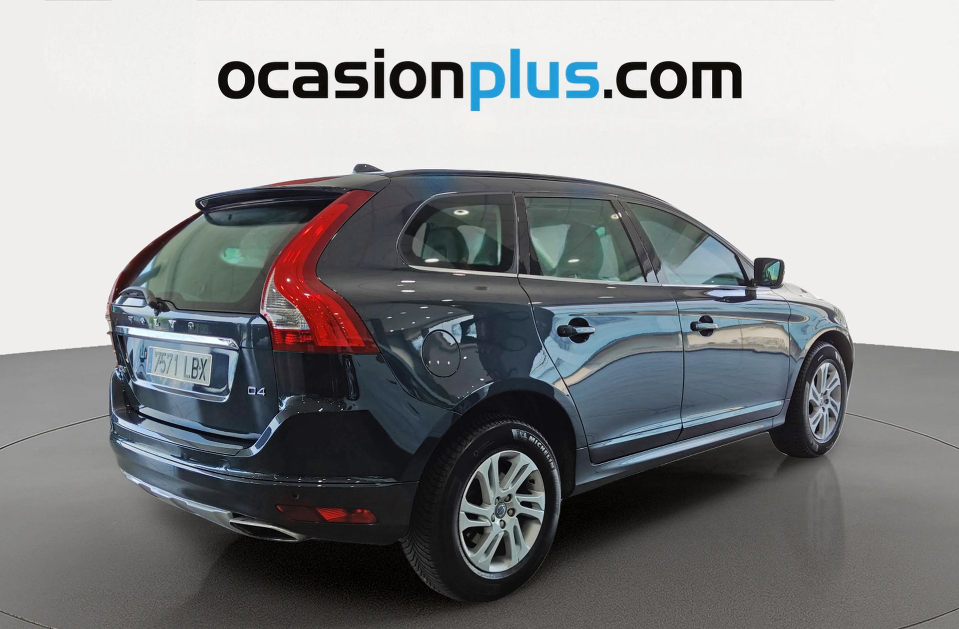 Volvo XC60 D4 Momentum - foto 4