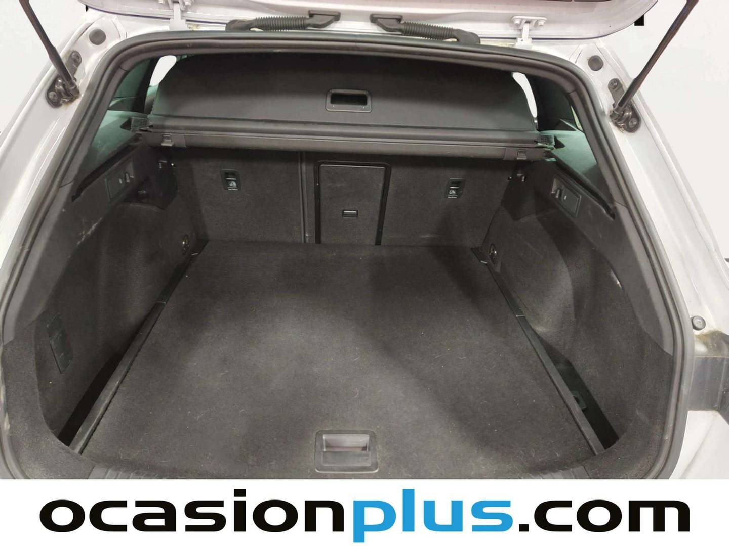 Fotos maletero Seat León SEAT León ST ST 2.0 TDI S&S FR Go L DSG (150 CV)