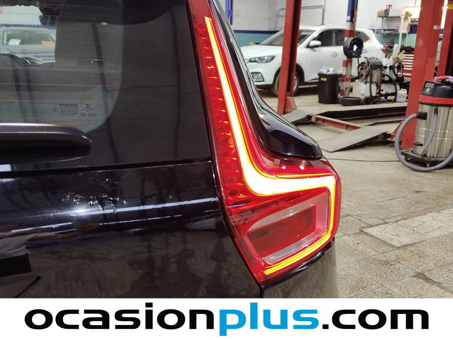 Foto Volvo XC40 Volvo XC40 D3 Momentum Auto (150 CV)