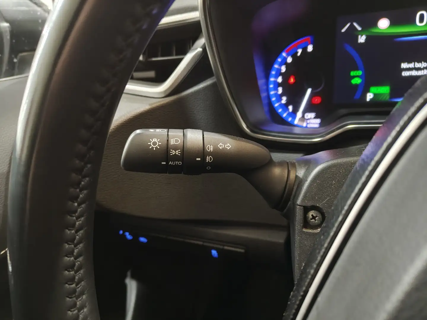 Foto Toyota Corolla Toyota Corolla 180H Active Tech E-CVT (180 CV)