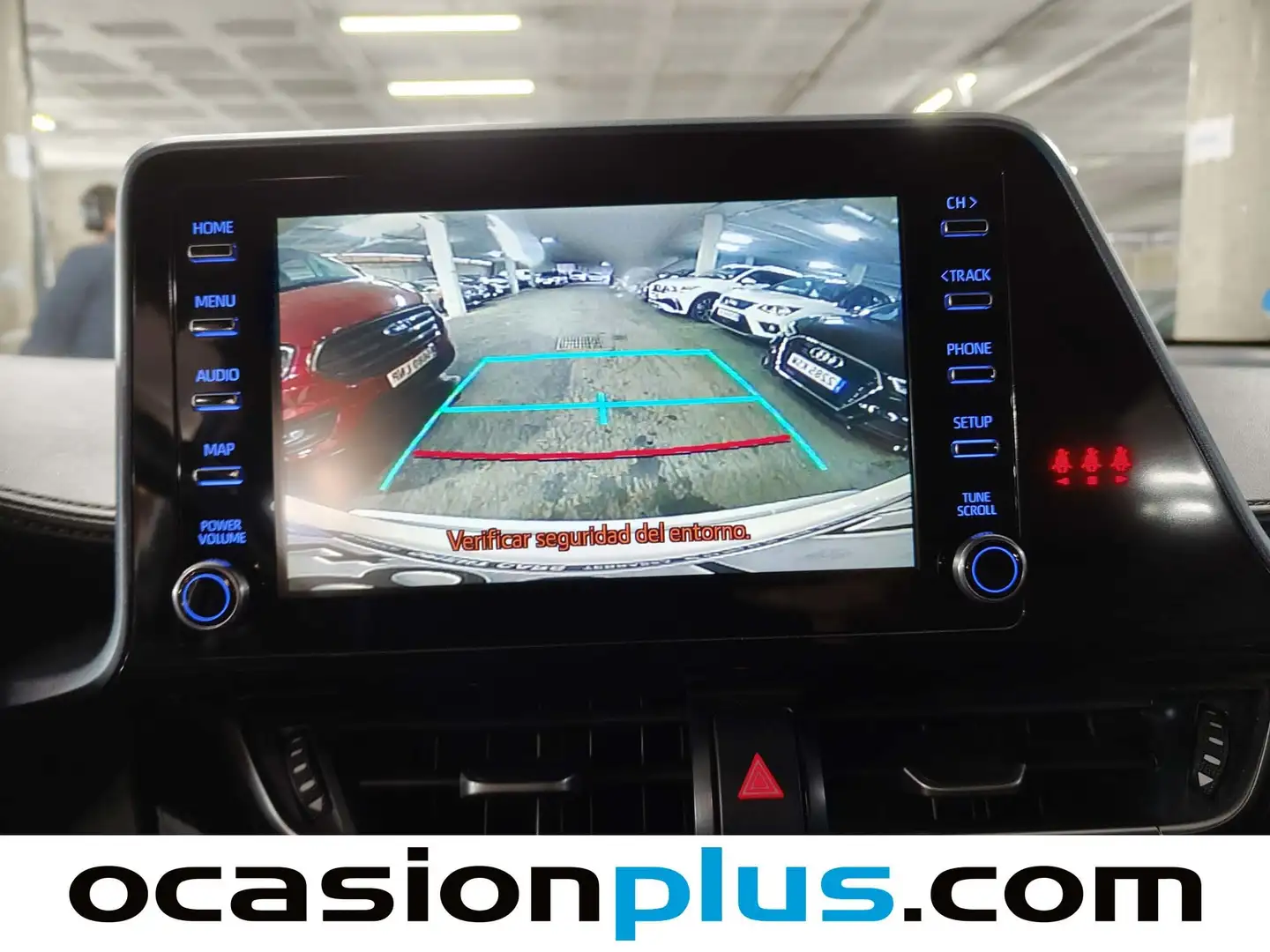 Foto Toyota C-HR Toyota C-HR 1.8 125H Advance (122 CV)