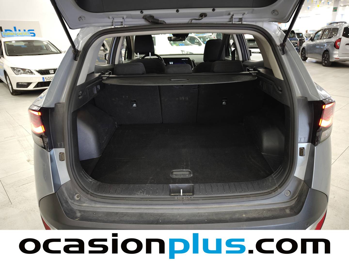 Foto KIA Sportage Kia Sportage 1.6 CRDi MHEV Business 4x2  (136 CV)