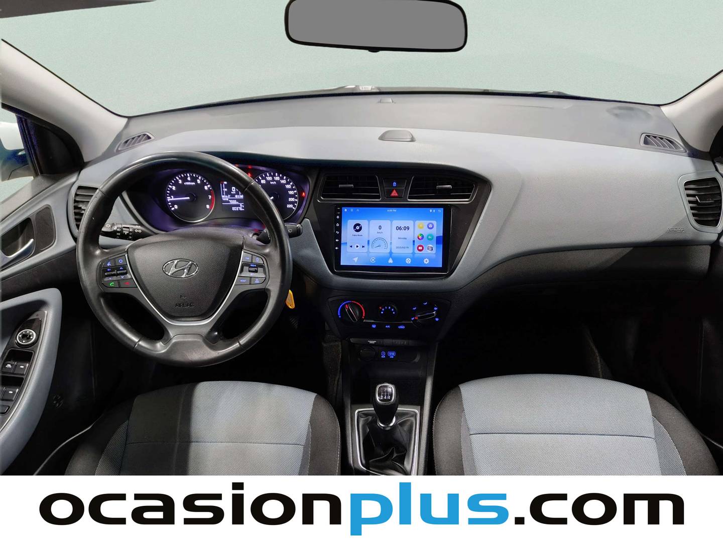 Foto Hyundai i20 Hyundai i20 1.2 MPI Klass (84 CV)