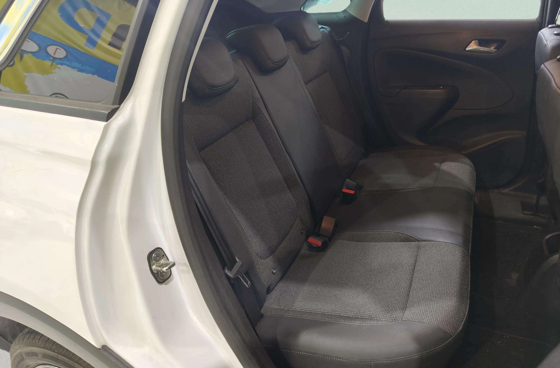 Opel Crossland 1.2 Business Elegance - foto 19
