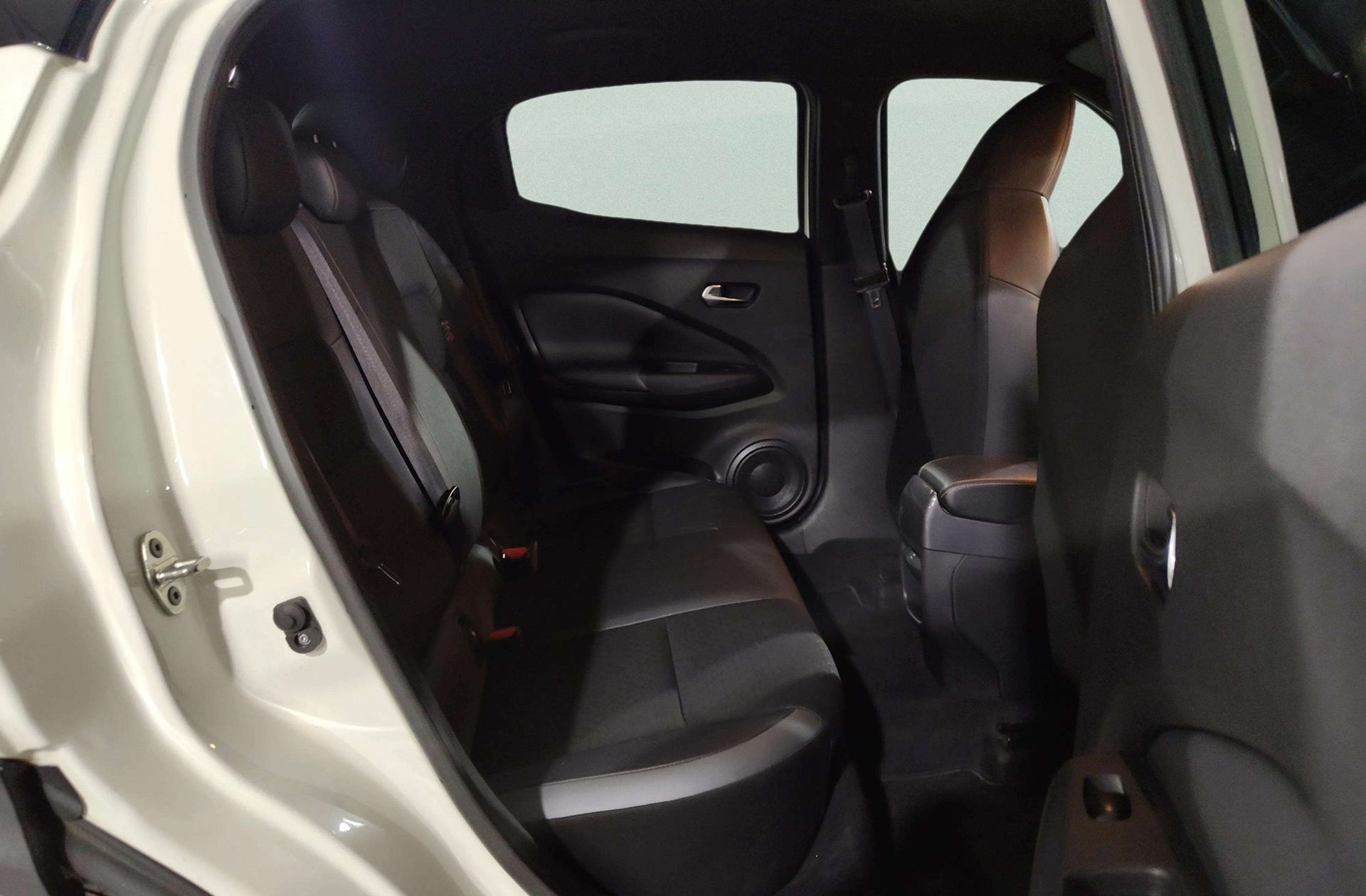 Nissan Juke 1.6 Hybrid N-Connecta - foto 16