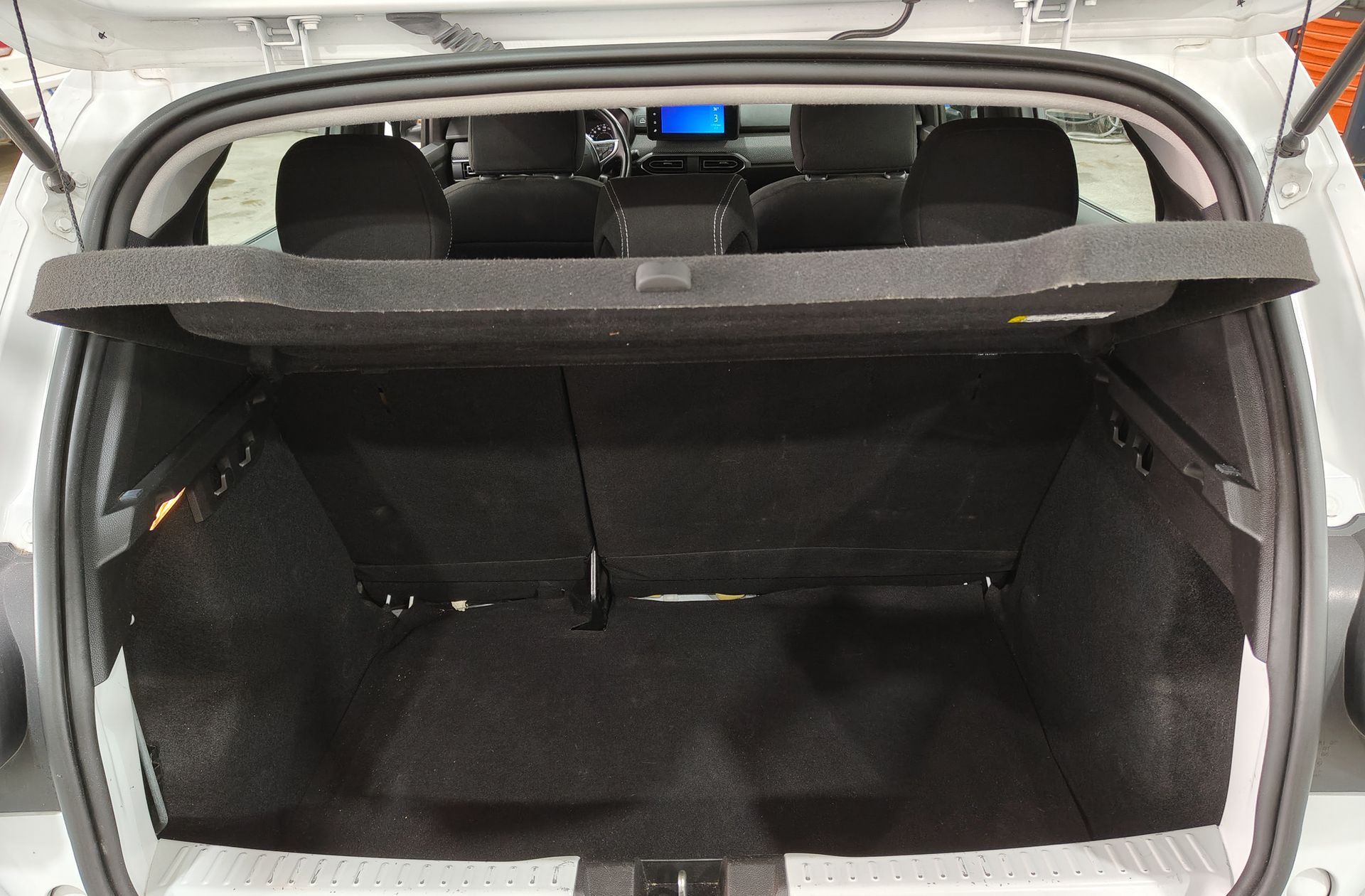 Dacia Sandero Comfort TCe - foto 12