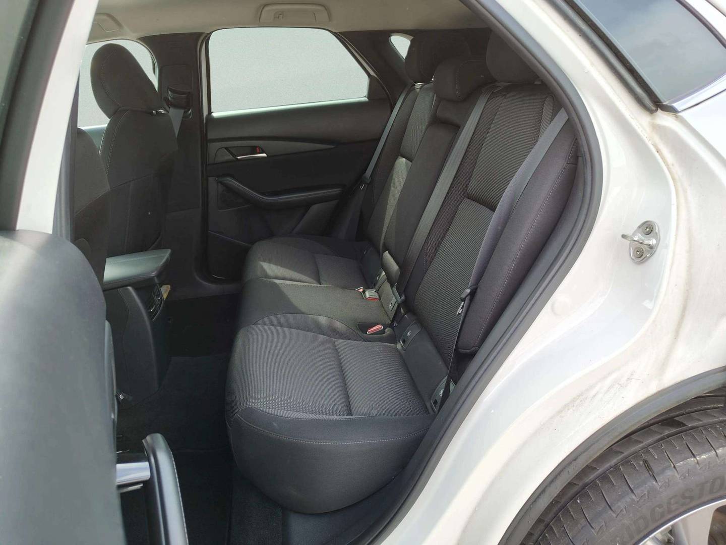 Foto asientos traseros Mazda CX-30 Mazda CX-30 2.0 Skyactiv-G Zenith 2WD (122 CV)