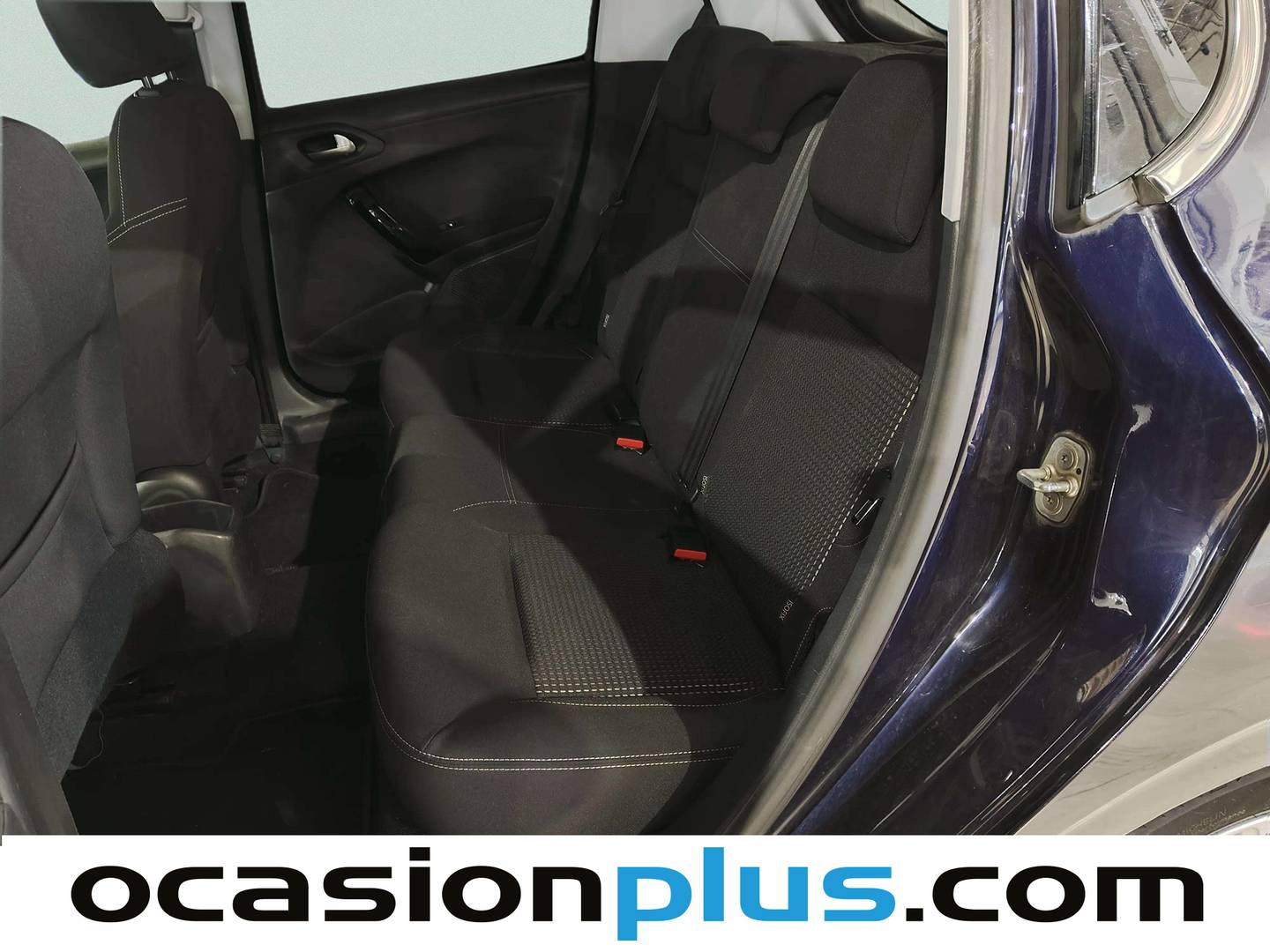 Foto asientos traseros Peugeot 208 Peugeot 208 PureTech 82 Allure (82 CV)