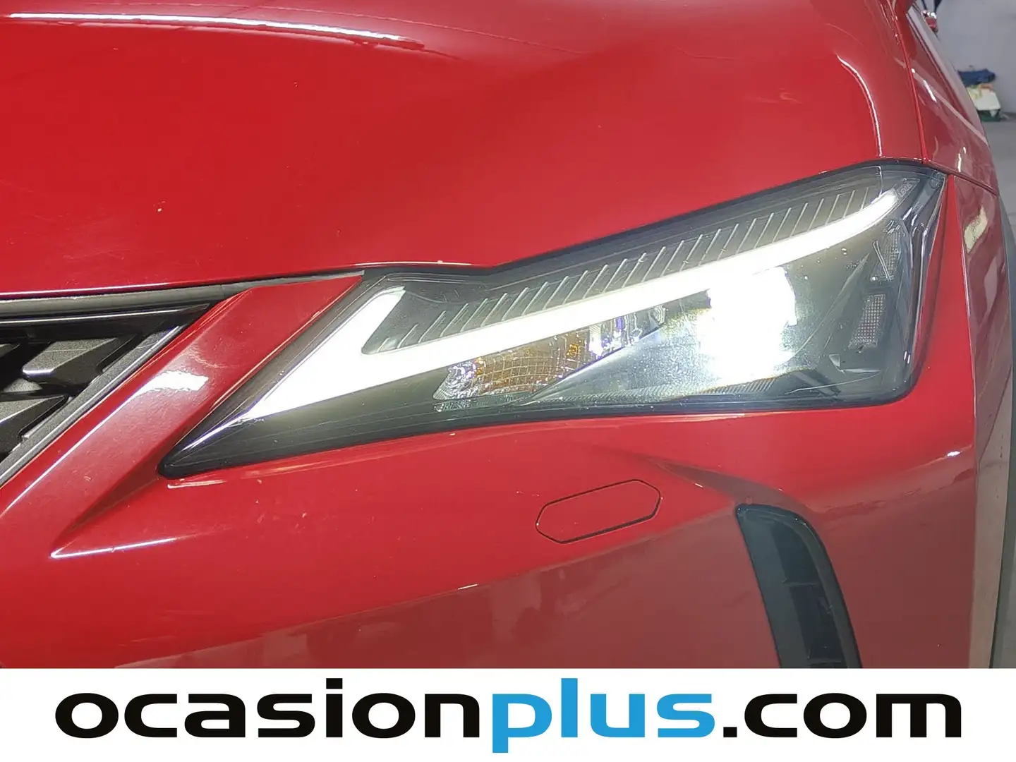 Foto Lexus UX Lexus UX 250h Business 2WD (184 CV)