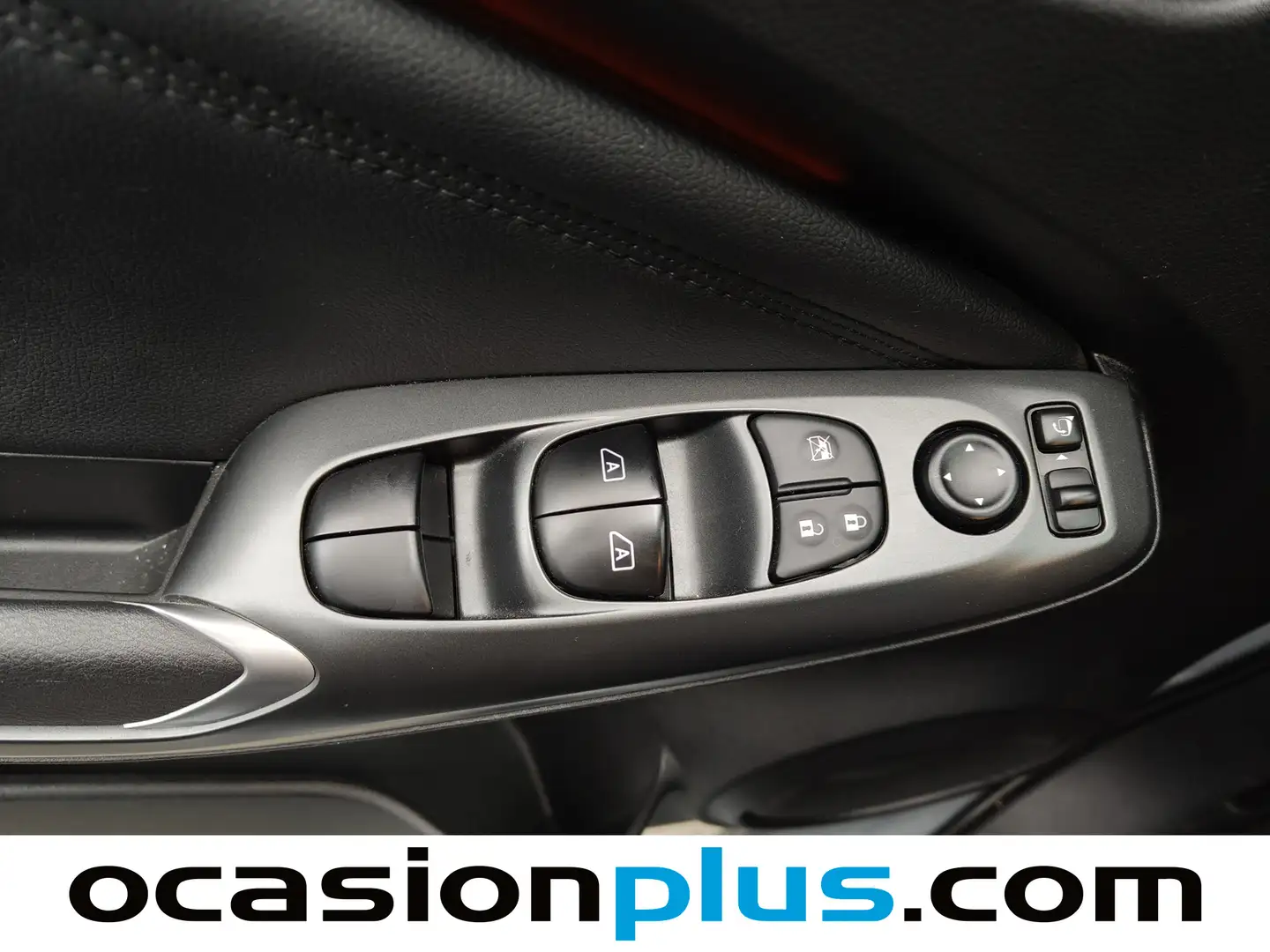 Foto Nissan JUKE Nissan Juke DIG-T N-Connecta 4x2 DCT (114 CV)