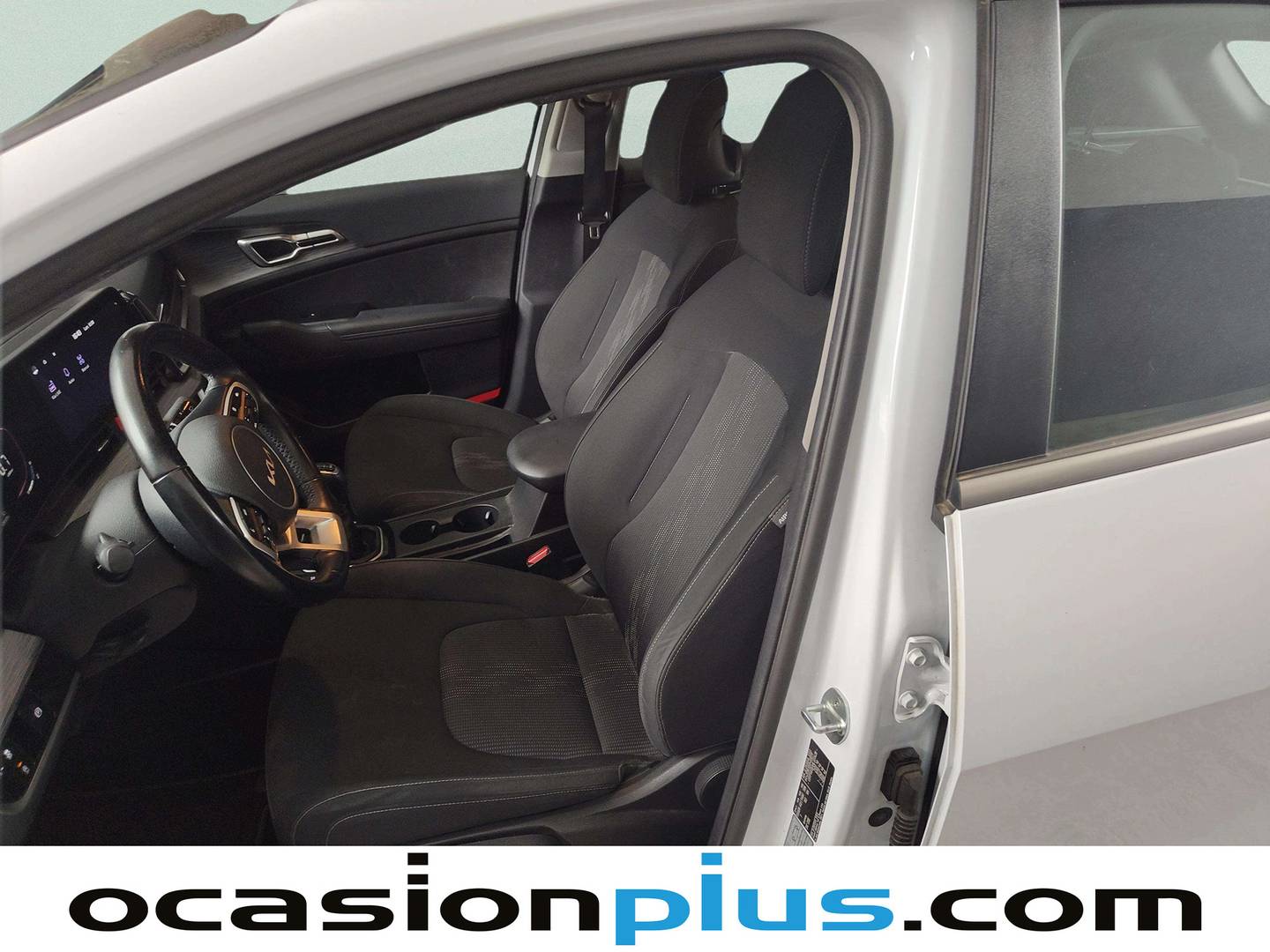 Foto asientos delanteros KIA Sportage KIA Sportage 1.6 T-GDi MHEV Drive 4x2 (150 CV)