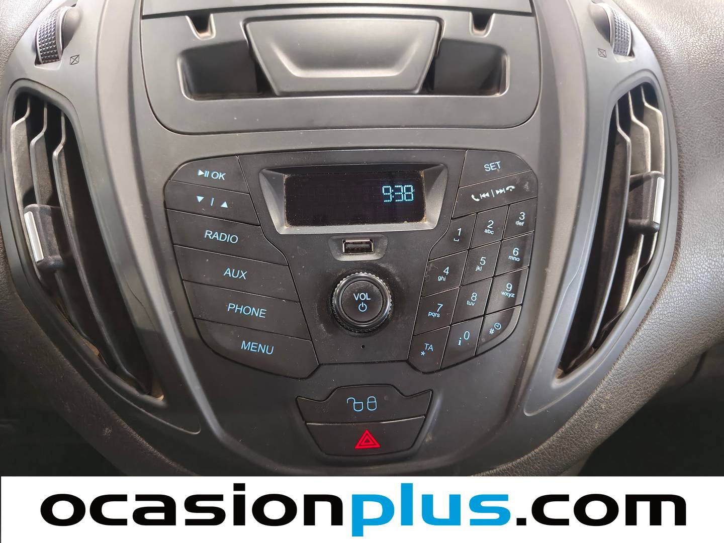 Extras del Ford Tourneo Courier Ford Tourneo Courier 1.0 EcoBoost Titanium  (100 CV)
