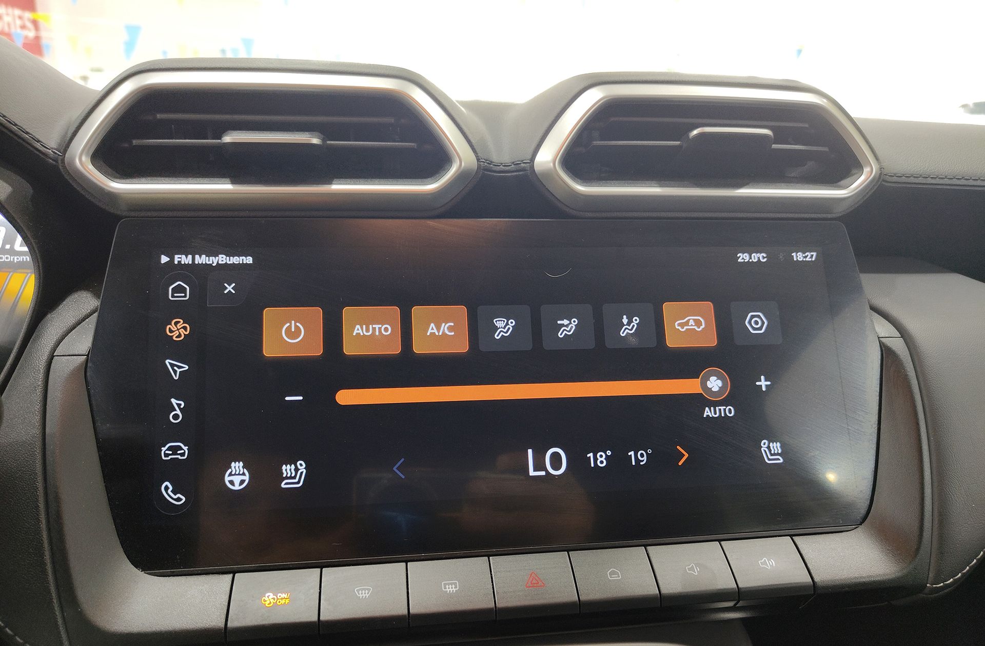 MG ZS 1.5 Hybrid+ Luxury - foto 32