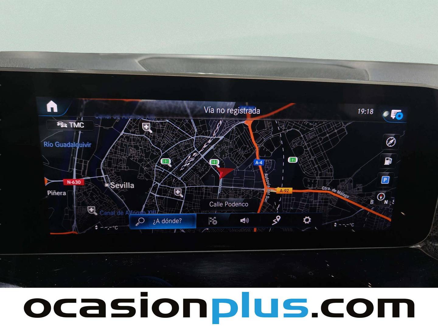 Foto Mercedes GLB Mercedes-Benz GLB 200 d (150 CV) Pack AMG