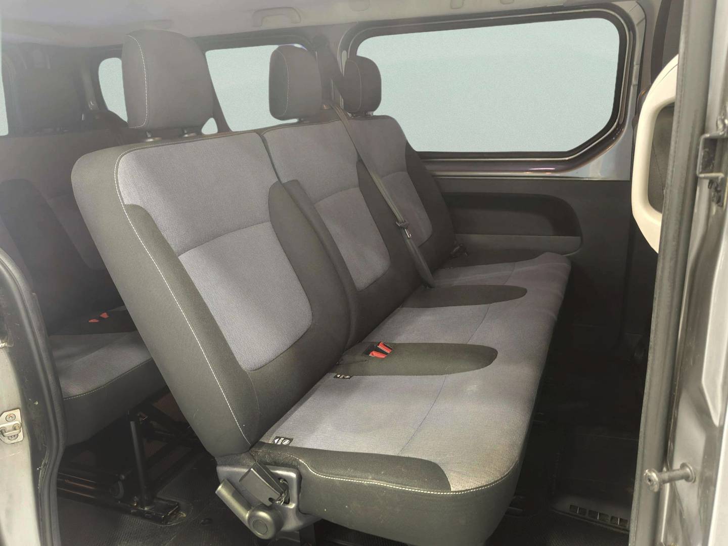 Opel Vivaro Opel Vivaro Combi 1.6 CDTI L2 2.9t (125 CV) manual