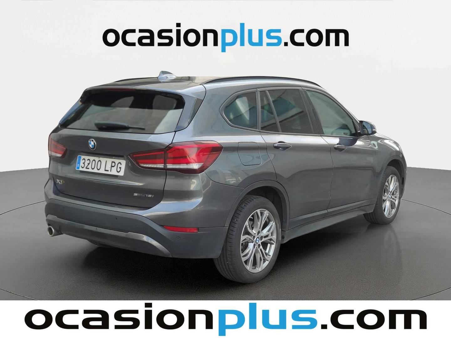 Foto trasera BMW X1 BMW X1 sDrive18i (140 CV) derecha